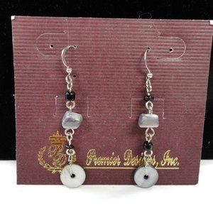 Premier Designs Silver Tone Shadows Pierced Earrings on Card